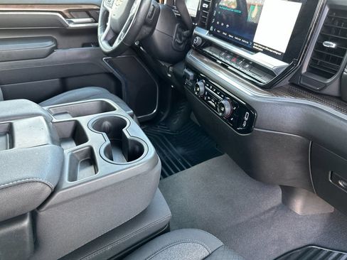 Used 2024 Chevrolet Silverado 2500 LT w/ Convenience Package AWD/4WD image 14