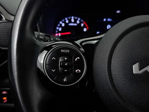 Certified 2022 Kia Soul X-Line FWD image 33