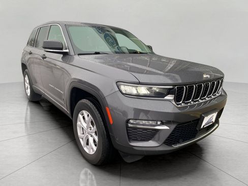 Used 2022 Jeep Grand Cherokee Limited w/ Luxury Tech Group II image 1