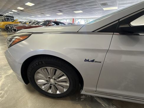 Used 2016 Hyundai Sonata SE FWD image 8
