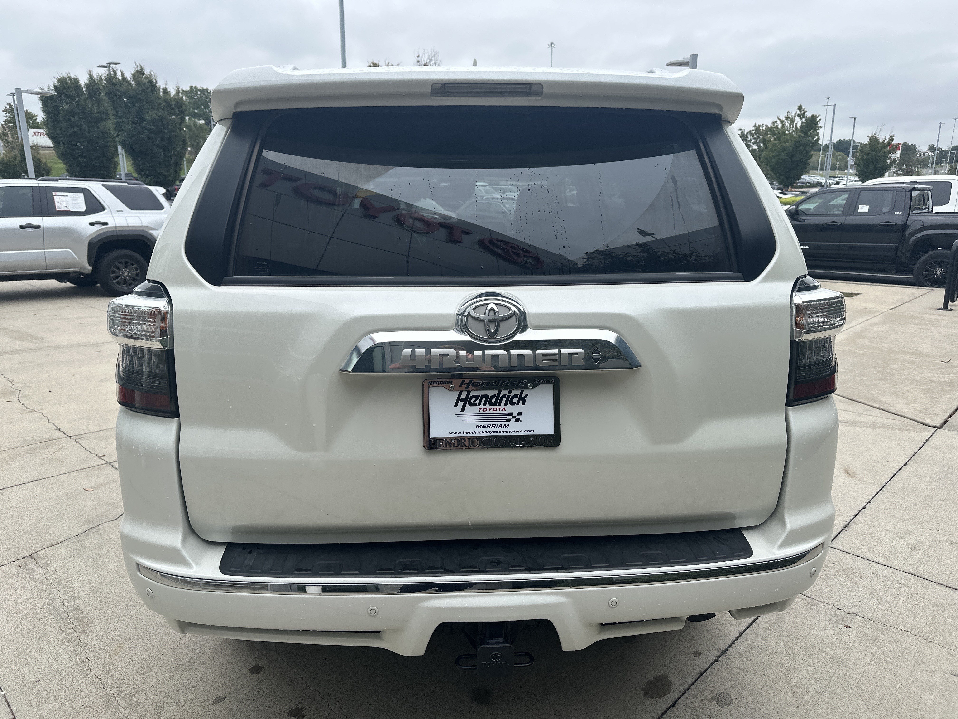 Used 2023 Toyota 4Runner Limited AWD/4WD image 8