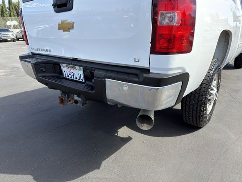 Used 2013 Chevrolet Silverado 2500 LT w/ Interior Plus Package image 38