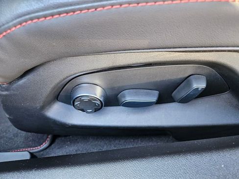 Used 2022 Chevrolet Corvette Stingray Premium Conv w/ Z51 Performance Package image 9