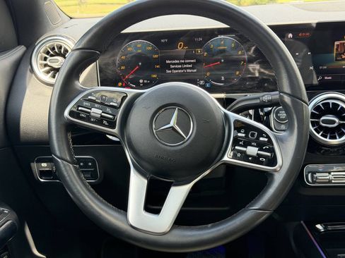 Used 2021 Mercedes-Benz GLA 250 image 11