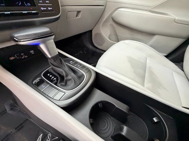 Certified 2024 Hyundai Kona SEL AWD/4WD image 22