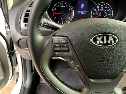 Used 2016 Kia Forte EX w/ EX Premium Package FWD image 10