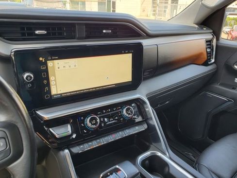 Used 2022 GMC Sierra 1500 Denali w/ Technology Package image 40