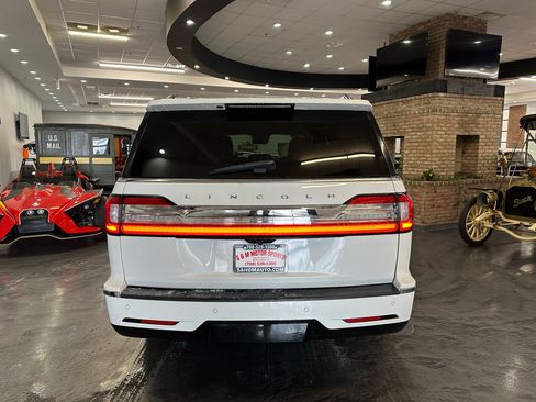 Used 2021 Lincoln Navigator L Reserve w/ Luxury Package image 6