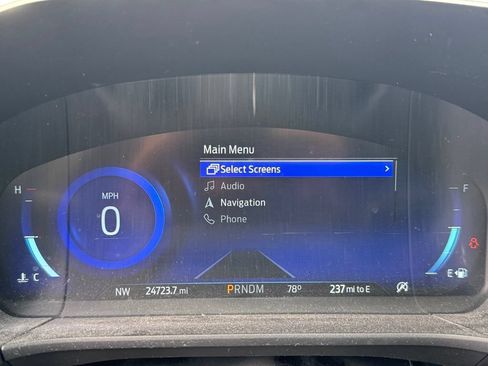Used 2020 Ford Escape Titanium AWD/4WD image 20