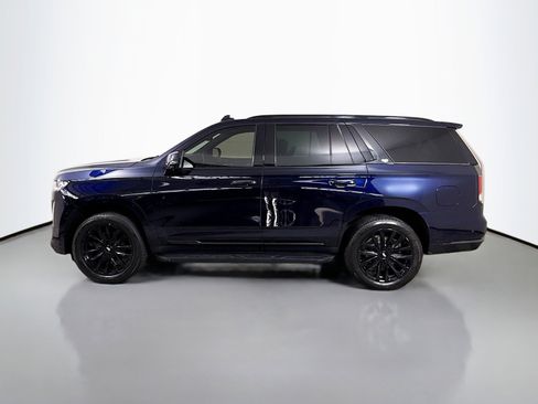 Used 2021 Cadillac Escalade Premium Luxury image 2