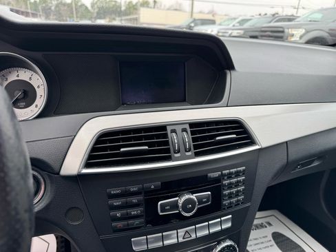 Used 2014 Mercedes-Benz C 250 Sport image 18