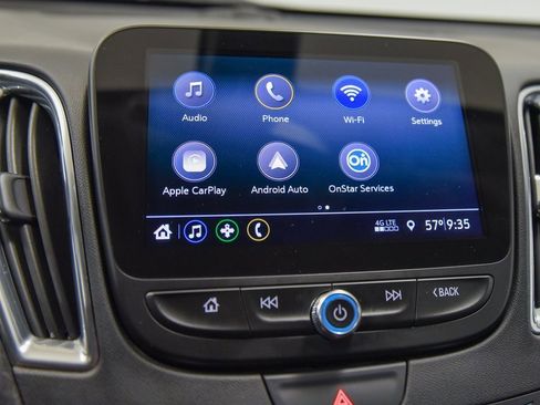 Used 2019 Chevrolet Malibu LT image 18