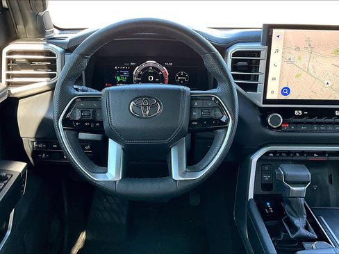 Used 2025 Toyota Tundra Platinum image 5