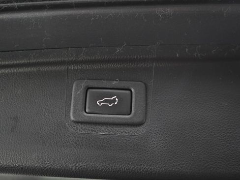 Used 2018 Subaru Outback 2.5i Limited AWD/4WD image 14