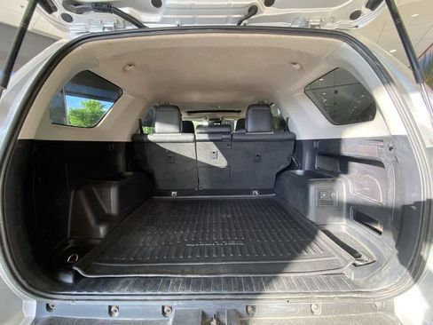 Used 2020 Toyota 4Runner SR5 Premium w/ Moonroof Package AWD/4WD image 27