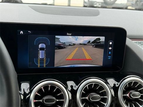 Certified 2025 Mercedes-Benz GLA 250 4MATIC image 22