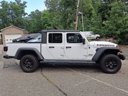 Certified 2021 Jeep Gladiator Mojave AWD/4WD image 8