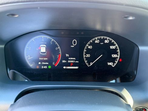 Certified 2026 Honda HR-V Sport image 21