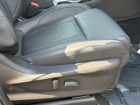 Used 2023 Subaru Ascent Limited w/ Technology Package AWD/4WD image 15