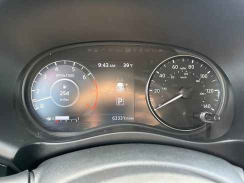 Used 2021 Nissan Kicks SV image 20