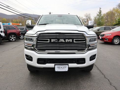 Used 2024 RAM 2500 Laramie AWD/4WD image 2