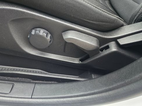 Used 2024 Ford Edge SE w/ Black Appearance Package image 22