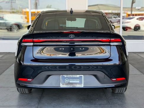 Used 2024 Toyota Prius LE FWD image 13