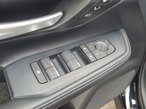 Used 2024 Toyota Grand Highlander AWD image 8
