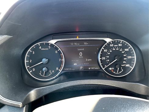 Used 2024 Nissan Altima 2.5 SR FWD image 19