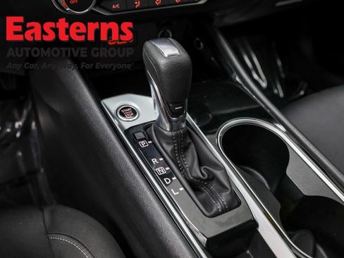 Used 2024 Nissan Altima 2.5 SV image 13