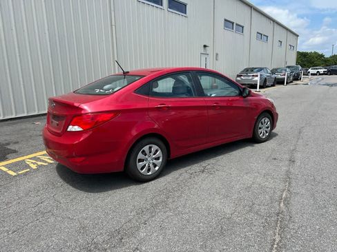 Used 2016 Hyundai Accent SE FWD image 4