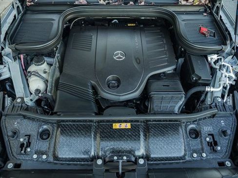 New 2026 Mercedes-Benz GLS 450 4MATIC image 21