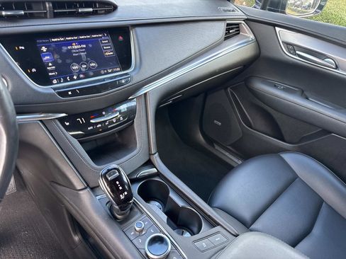 Certified 2023 Cadillac XT5 Luxury image 21