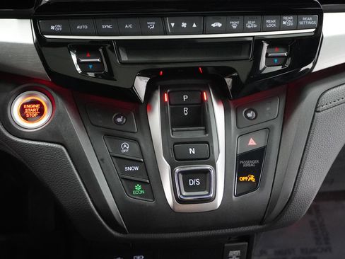 Used 2025 Honda Odyssey Sport-L image 31