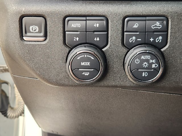 Used 2025 Chevrolet Silverado 3500 High Country w/ Technology Package AWD/4WD image 21