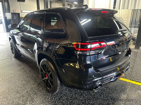 Used 2018 Jeep Grand Cherokee SRT AWD/4WD image 5