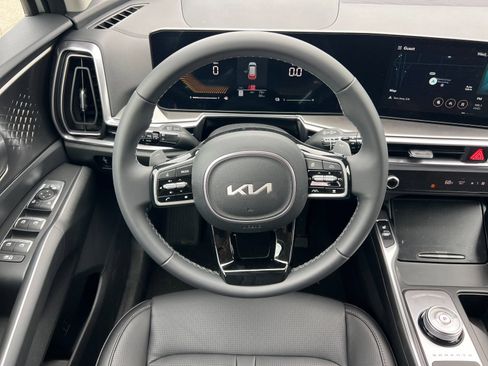 New 2025 Kia Sorento EX w/ EX Panoramic Sunroof Package image 14