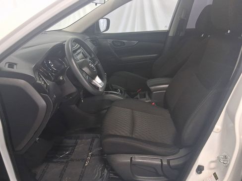 Used 2019 Nissan Rogue S AWD/4WD image 14