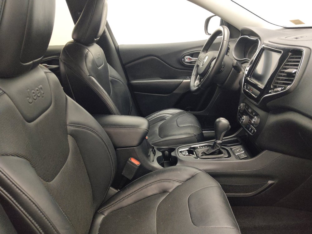 Used 2019 Jeep Cherokee Limited FWD image 21
