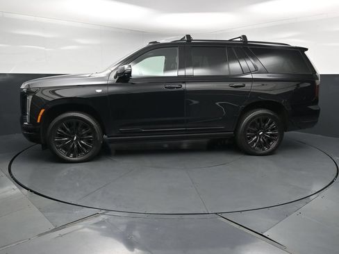 Used 2025 Cadillac Escalade Sport w/ LPO, ONYX Package AWD/4WD image 2