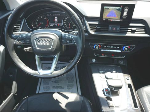 Used 2020 Audi Q5 2.0T Premium AWD/4WD image 22