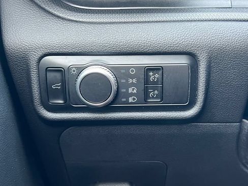 Used 2023 Ford Explorer 4WD image 19
