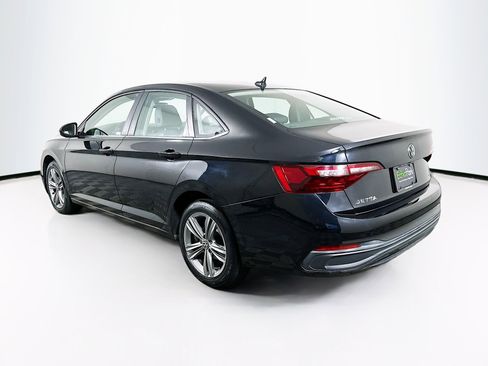 Used 2024 Volkswagen Jetta SE image 5