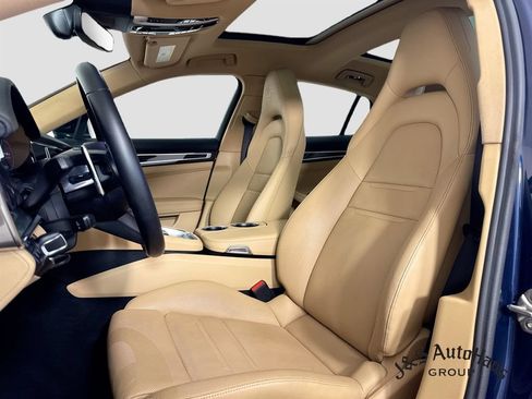 Used 2023 Porsche Panamera 4 Platinum Edition AWD/4WD image 11