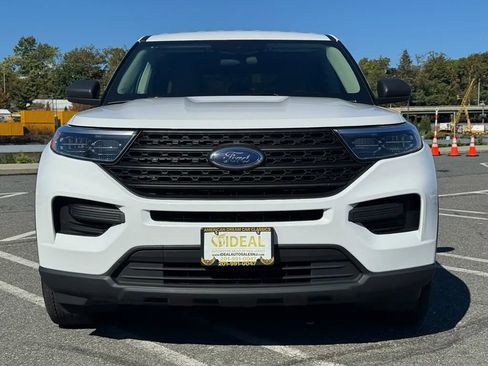 Used 2023 Ford Explorer 4WD image 2