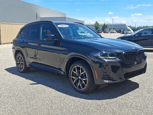 Used 2024 BMW X3 xDrive30i w/ M Sport Package AWD/4WD image 3