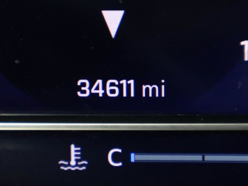 Used 2022 Chevrolet Silverado 1500 ZR2 w/ Technology Package image 34