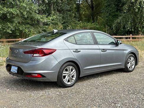 Used 2019 Hyundai Elantra SEL FWD image 9