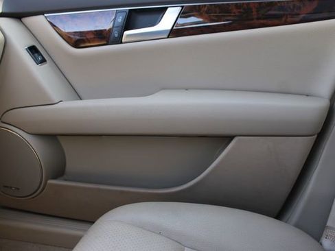 Used 2014 Mercedes-Benz C 300 4MATIC Sedan image 18