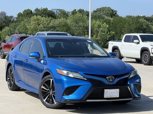Used 2018 Toyota Camry XSE w/ Audio Package FWD image 2